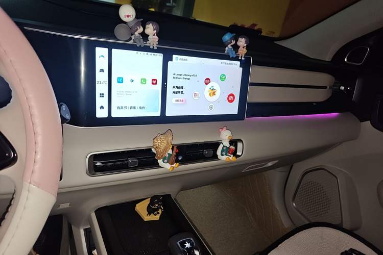 Used Geely Auto icon 2023 1.5TD Chocolate Luxe Edition Audio And AC Panel