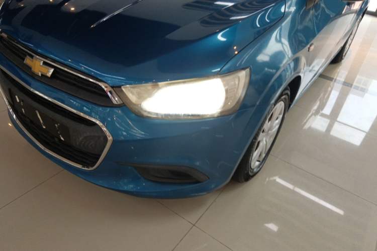 Used Chevrolet Aveo Sonic 2014 Sedan 1.4SL AT Fashion Edition
