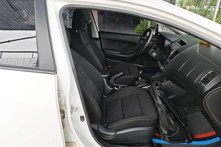 Used Kia K3S 2014 1.6L Manual GL Right Front Seat