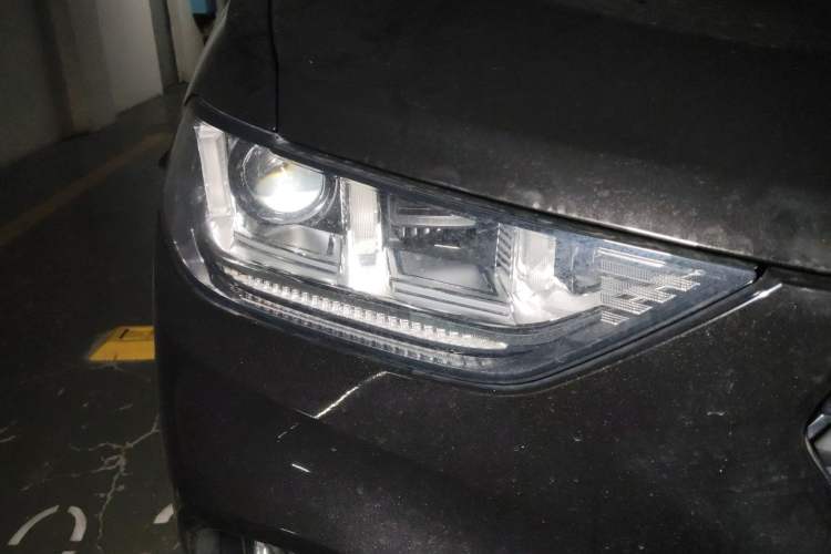 Used Wey VV5 2019 1.5T Two-Wheel Drive Smart Pioneer
