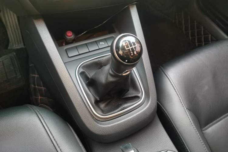 Used Volkswagen Sagitar 2014 Revised Version 1.4TSI Manual Luxury Edition