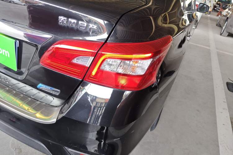 Used Nissan Sylphy 2016 1.6XV CVT Smart Enjoyment Version Right Rear Taillight