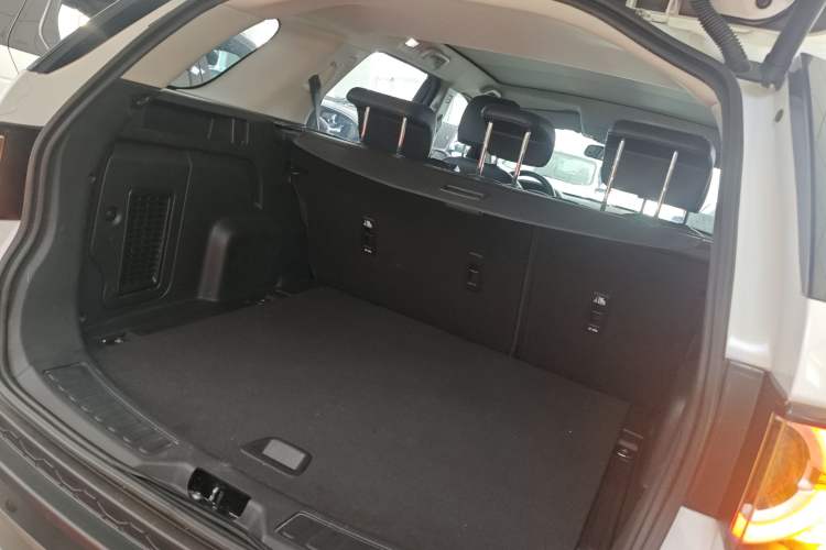 Used Land Rover Discovery Sport 2018 240 PS SE Version
