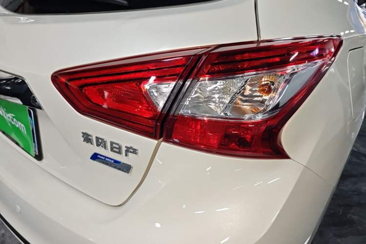 Used Nissan Tiida 2016 1.6L CVT Smart Drive Edition Right Rear Taillight