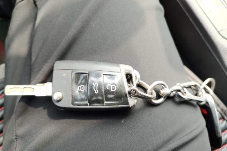 Used Volkswagen Lamando 2017 230TSI DSG Fashion Edition Vehicle Key