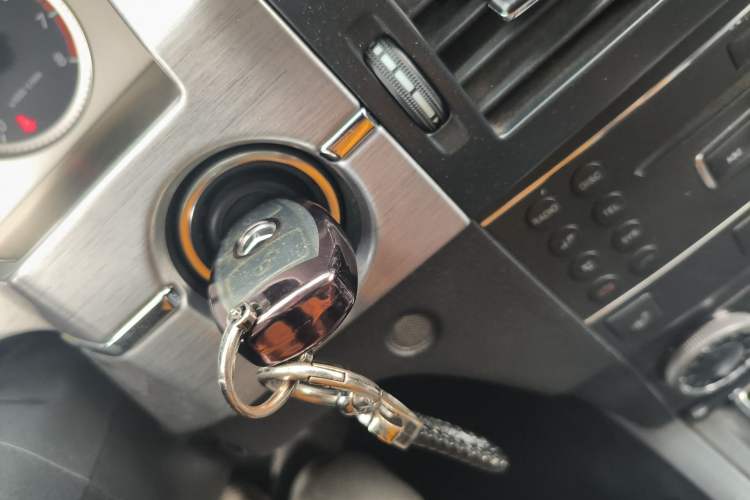 Used Mercedes-Benz GLK-Class 2011 GLK 300 4MATIC Dynamic Model Vehicle Key