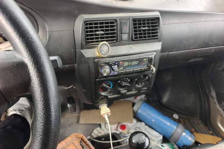 Used Wuling Rongguang 2011 1.2L Base Version
