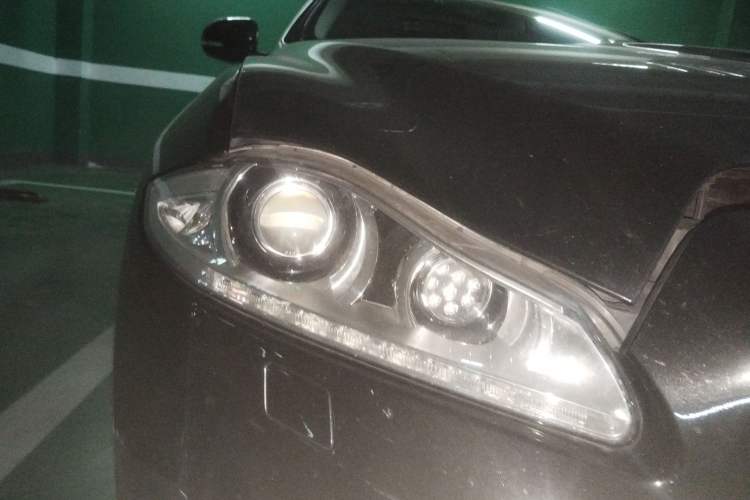 Used Jaguar XJ 2014 XJL 3.0 SC Two-Wheel-Drive Panoramic Business Edition
