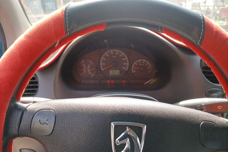 Used Baojun Lechi 2012 Revised 1.0L Manual P-TEC Standard Edition Instrument Cluster