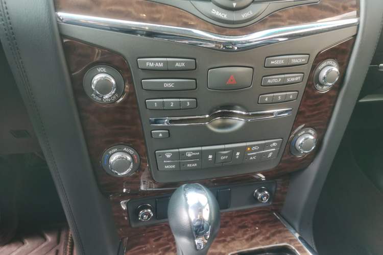 Used Nissan Patrol 2014 5.6L LE