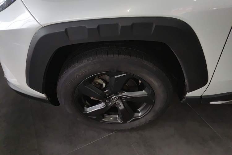 Used Toyota RAV4 2022 2.0L CVT 4x4 Style Plus Edition
