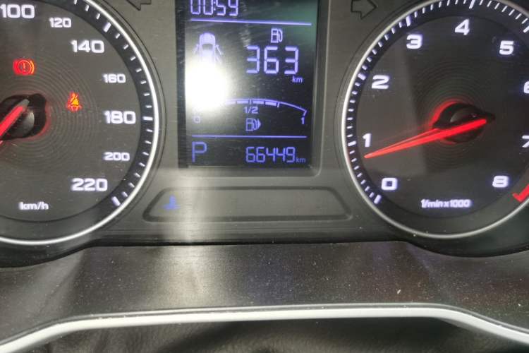 Used MG ZS 2018 1.5L Automatic Luxury Edition China V Standard