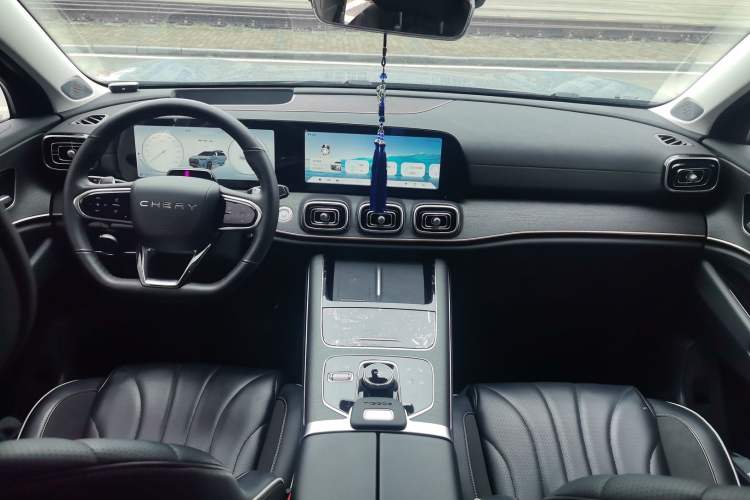 Used Chery Tiggo 9 2023 2.0T Dual-Clutch Two-Wheel Drive Prestige Version 5 Seats