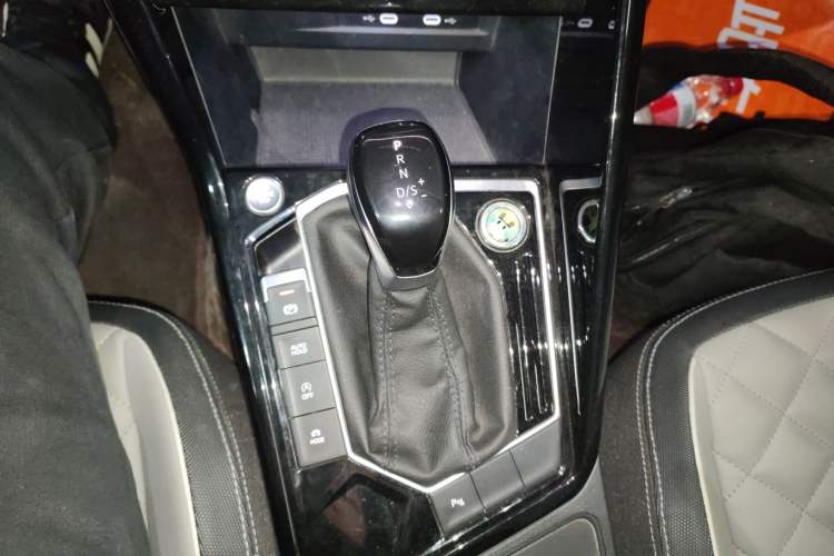 Used Volkswagen Tayron 2023 280TSI Two-Wheel-Drive Luxury Plus Advanced Version
