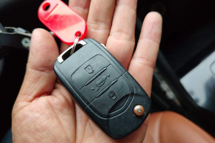 Used Baojun 730 2019 1.5T CVT Fashion Model 7 Seats China VI Emission Standard Vehicle Key