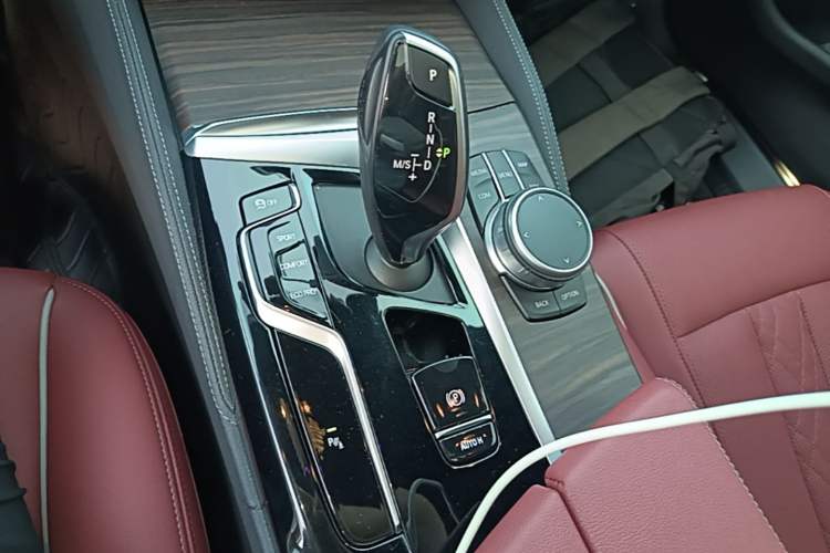 Used BMW 5 Series 2022 Restyled 530Li Leading Edition M Sport Package