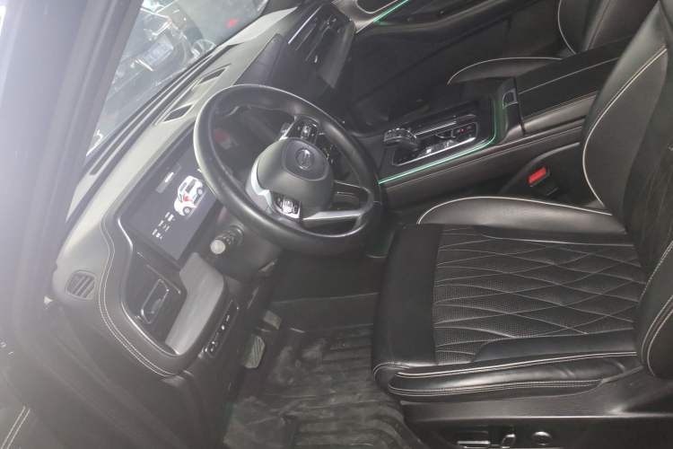 Used GAC Trumpchi GS8 2022 Linghang Series 2.0 TGDI Two-Wheel-Drive Luxury Smart Connectivity Version (7 Seats)