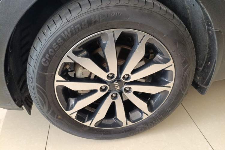 Used Kia KX5 2017 1.6T Automatic Two-Wheel Drive 15th Anniversary Special Edition DLX
