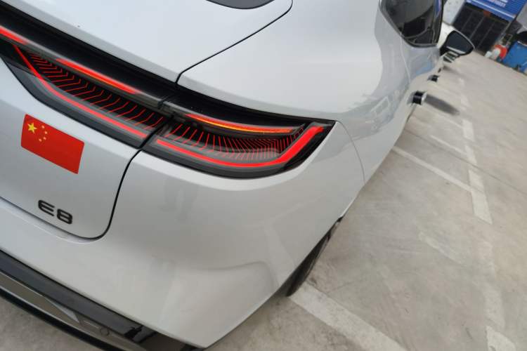 Used Geely Galaxy E8 2024 665 km Range Rear-Drive Starship Long-Range Version Right Rear Taillight