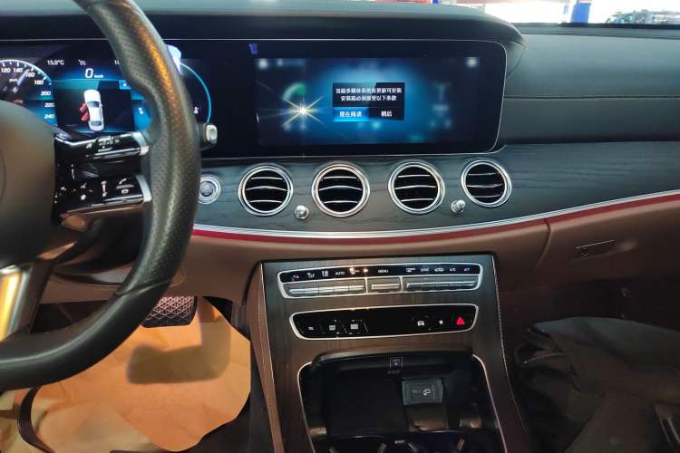 Used Mercedes-Benz E-Class 2021 Restyled E 300 L Sporty and Stylish Edition
