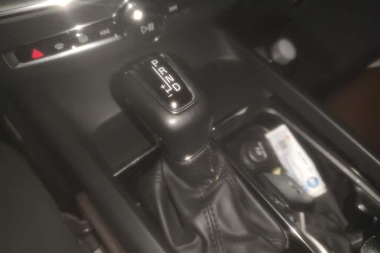 Used Volvo XC60 2019 T5 4x4 Smart Edition China VI Standard