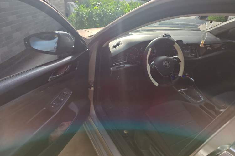 Used Volkswagen Bora 2020 1.5L Automatic Elite Version Driver Seat