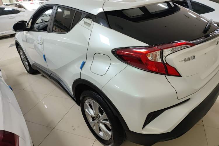 Used Toyota IZOA 2021 2.0L Enjoy Edition