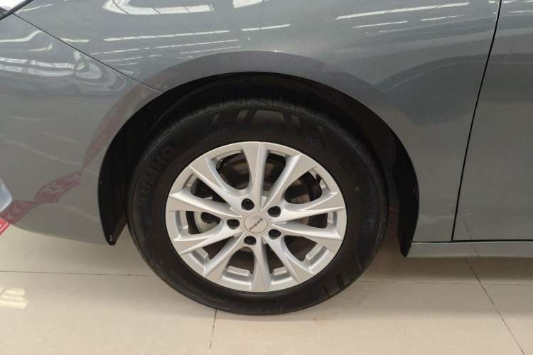 Used Roewe i5 2023 1.5L Manual Comfort Edition Left Front Wheel Hub