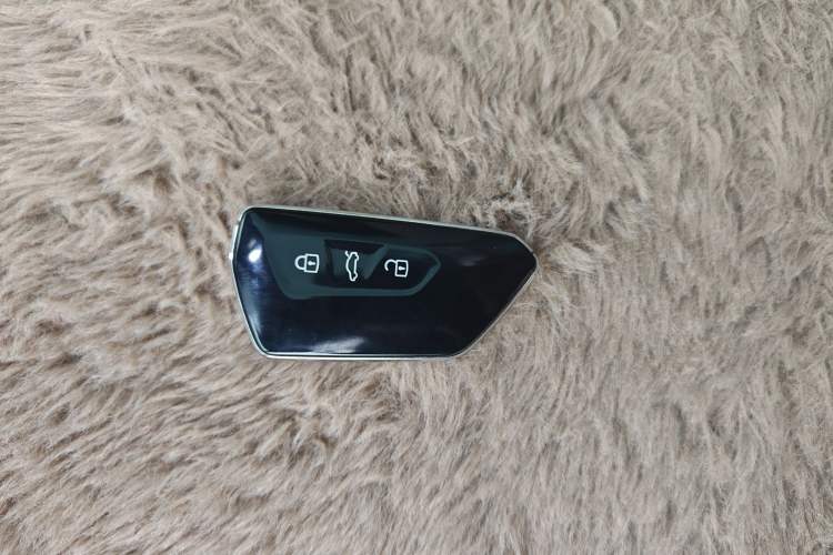 Used Volkswagen ID.4 CROZZ 2024 Pure Edition Limited Edition Vehicle Key