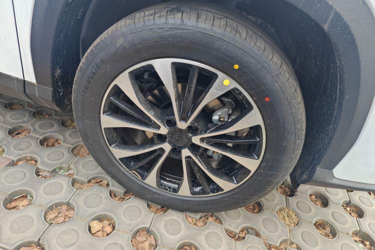 Used Geely Auto Emgrand X7 Sport 2026 Model 1.5TD Aspirational Right Front Wheel Hub