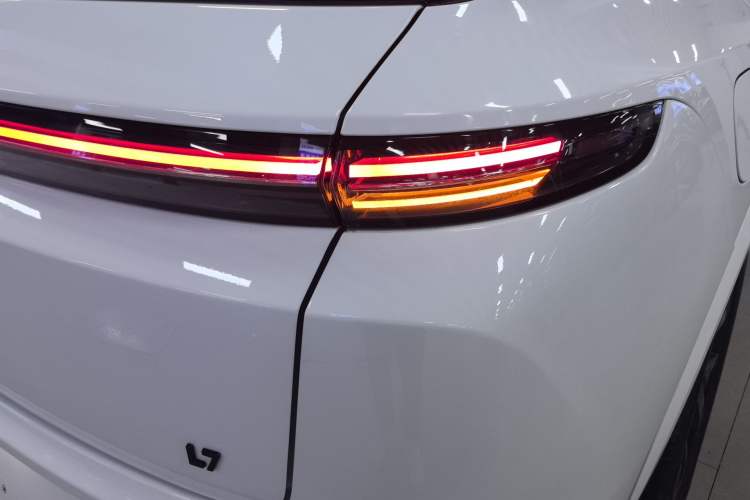 Used Li Auto L7 2023 Pro Model
