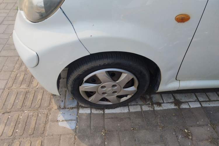 Used BYD F0 2012 1.0L XuanKu Trim Left Front Wheel Hub