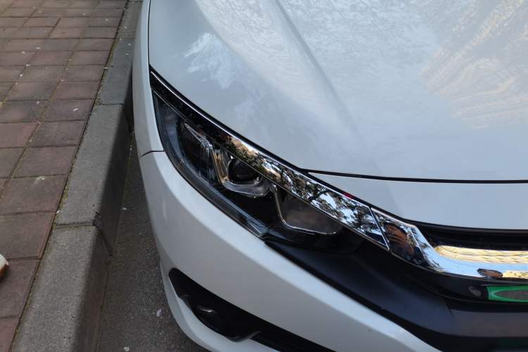 Used Honda Civic 2016 220TURBO CVT Luxury Edition
