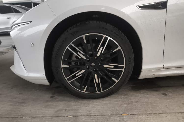 Used NETA S 2023 All-Electric 520 km Range Rear-Drive Version
