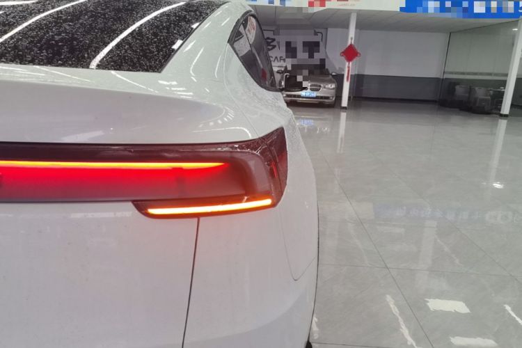 Used Tesla Model Y 2025 Rear-Wheel-Drive Version