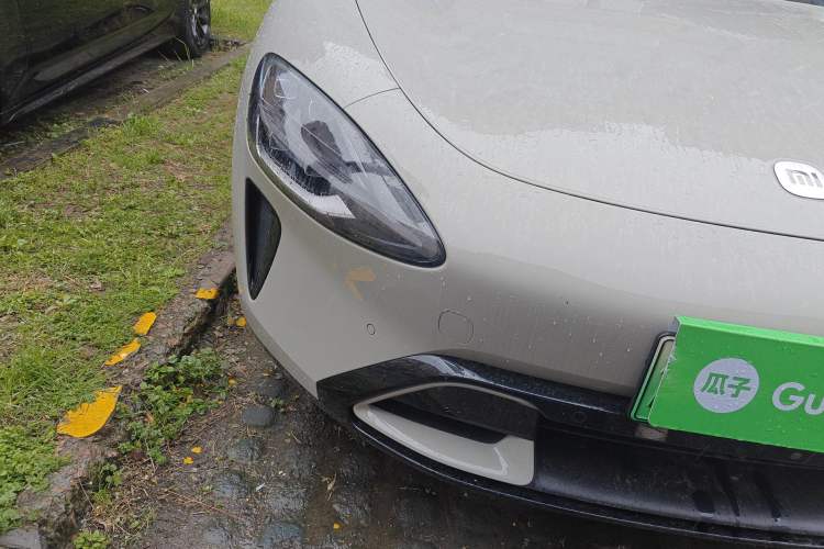 Used Xiaomi Auto SU7 2024 Rear-Drive Ultra-Long Range Advanced Pro-Level Intelligent Driving Version Right Front Headlight