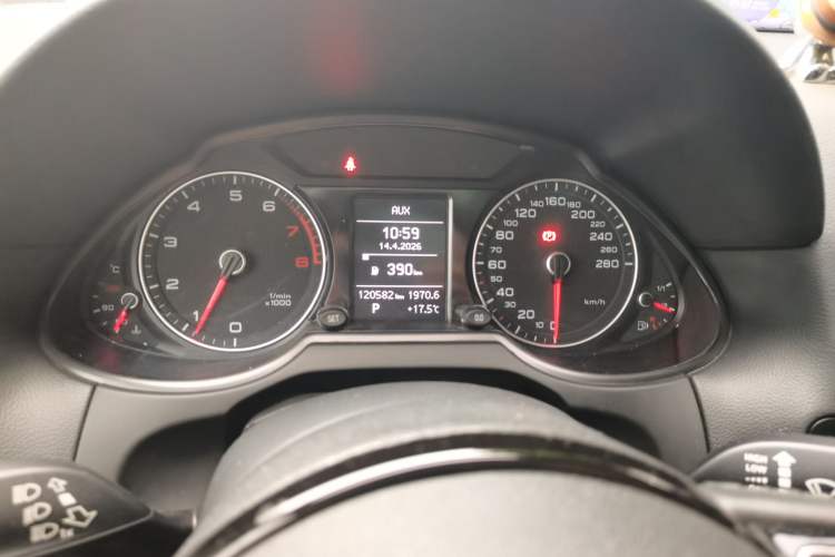 Used Audi Q5 2017 Plus 40 TFSI Ambition Model Instrument Cluster