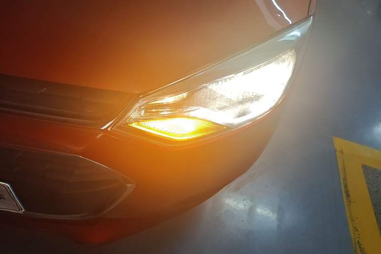 Used Chevrolet Lova RV 2016 1.5L Automatic Comfort Edition