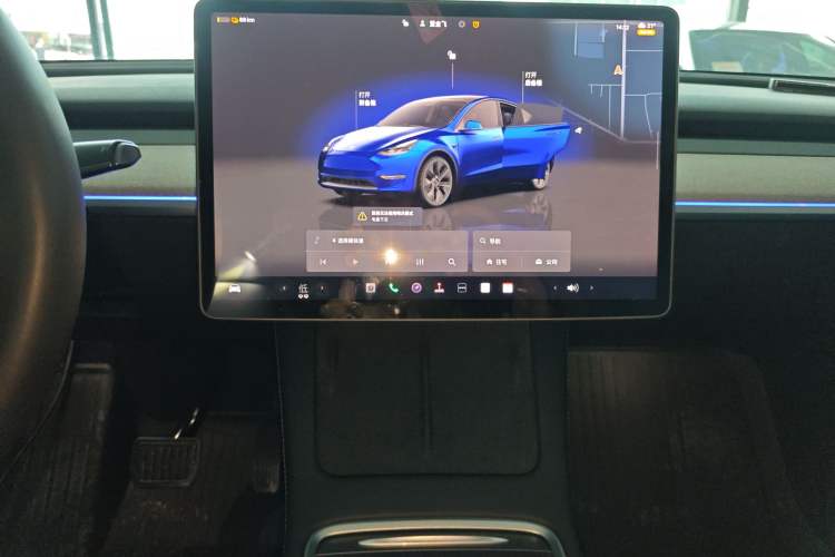 Used Tesla Model Y 2023 Long-Range All-Wheel-Drive Version