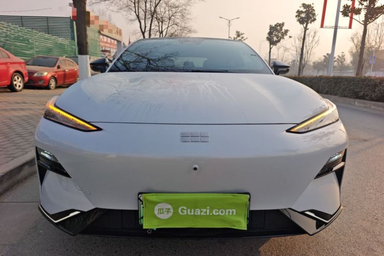 Used Geely Galaxy E8 2024 620 km All-Wheel-Drive Dragon Edition