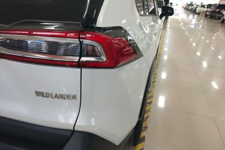 Used Toyota Wildlander 2023 2.0L CVT Two-Wheel Drive Luxury PLUS Edition Right Rear Taillight