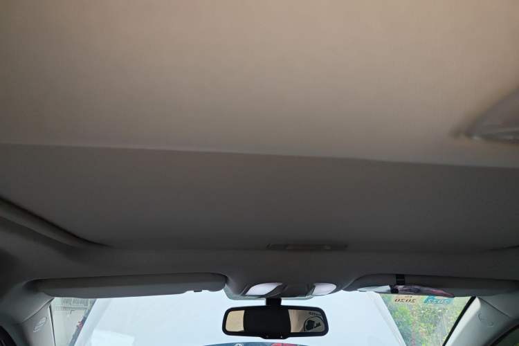 Used BYD Qin New Energy 2014 1.5T Flagship Model Headliner