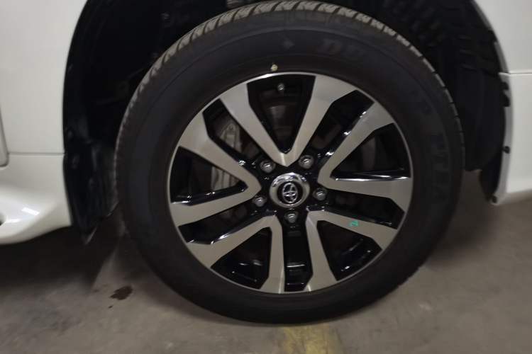 Used Toyota Land Cruiser 
