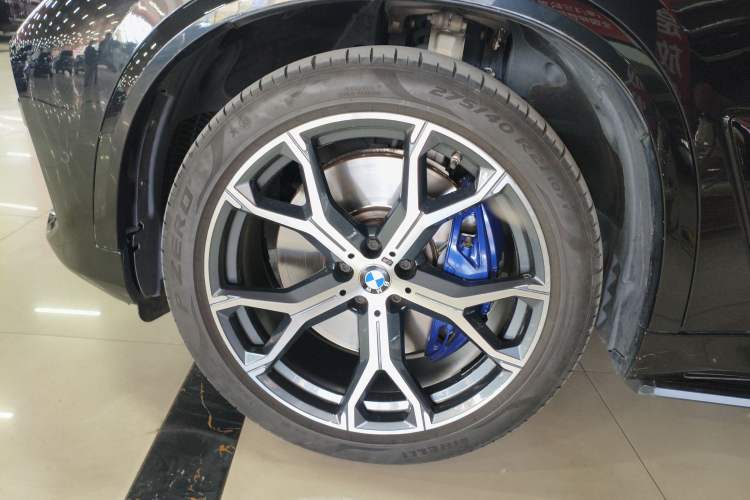 Used BMW X5 2019 xDrive40i Luxury Model with M Sport Package
