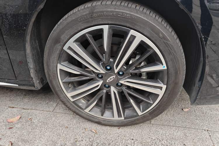 Used Chery Arrizo 8 PRO 2025 Pro 1.6T Comfort Version Right Front Wheel Hub