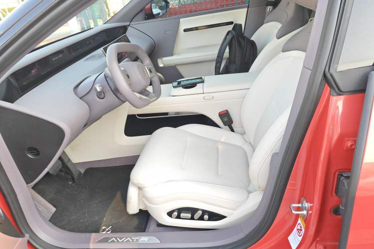 Used Avatr 06 2025 Pro Range-Extended Edition
