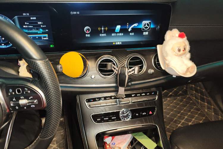 Used Mercedes-Benz E-Class 2019 E 300 L Sporty and Stylish Model