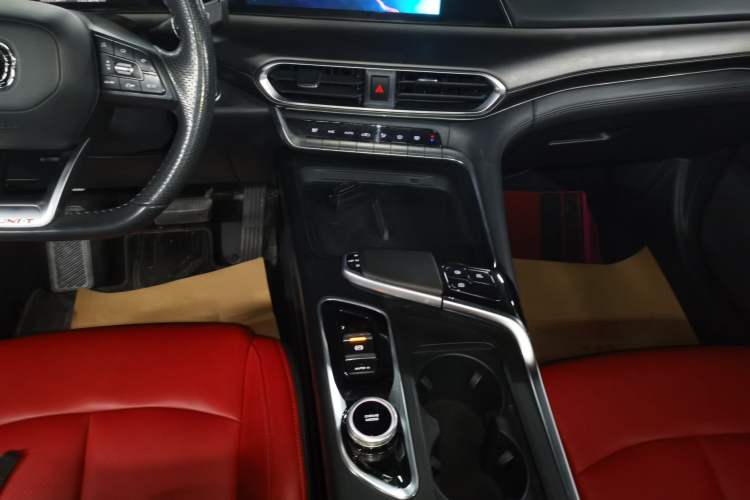 Used CHANGAN UNI-T 2020 1.5T Prestige Version Gear Lever