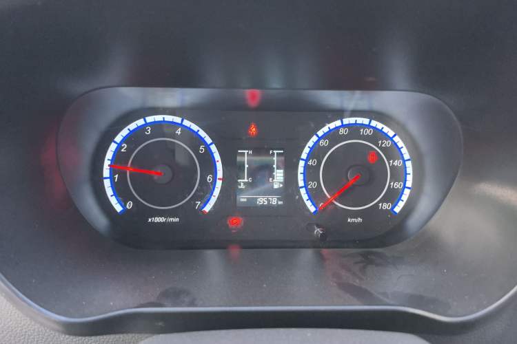 Used CHANGAN KAICHENG Ruixing M60 2023 1.5L GDI Comfort Van 2-Seater Instrument Cluster