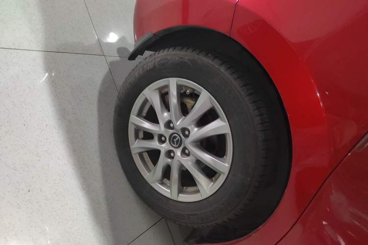 Used Mazda 3 Axela 2017 Hatchback 1.5L Automatic Luxury Model Emission Standard China V
